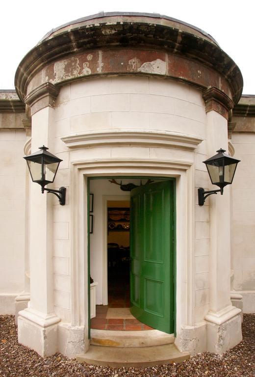 Triumphal Arch Lodge Creagh ภายนอก รูปภาพ